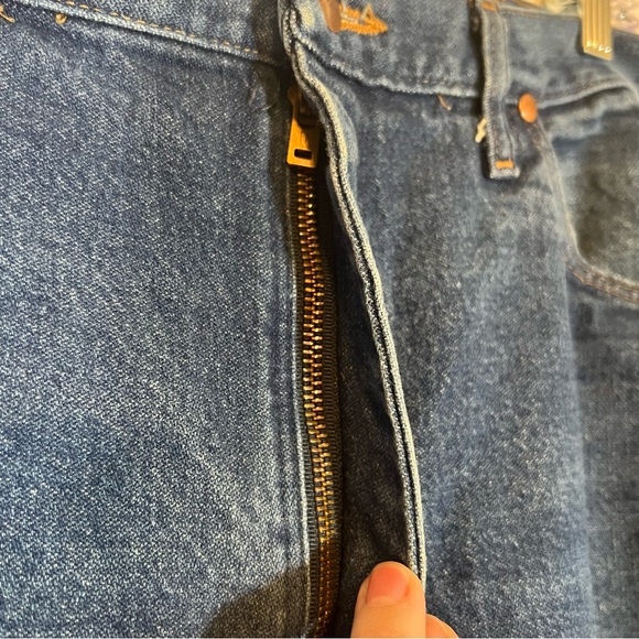 Wrangler Cowboy Cut Straight leg Dark Wash Denim Jeans 13MWZ Men's Size 35X32 - Picture 6 of 7